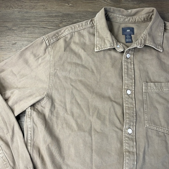 H&M Men’s Khaki Denim Over Shirt, Button Down Long Sleeve, size XL - Picture 3 of 10